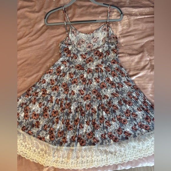 She + Sky Floral Mini Dress in Gray and Brown with Lace Trim - Picture 2 of 7